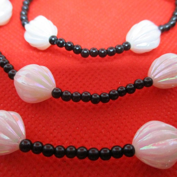 67" IRIDESCENT White LUCITE Black Glass Seed Bead Flapper Necklace Opera Length - Picture 2 of 9